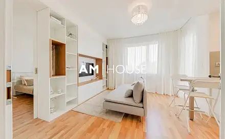 Pronájem bytu 2+kk 50 m², Zvěřinova, Praha 3 - Strašnice