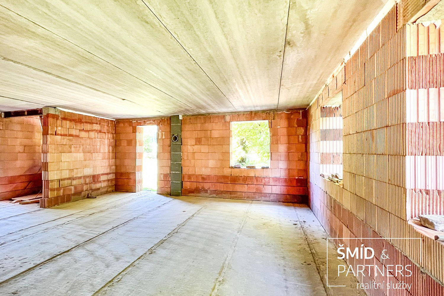 Prodej domu 142 m² s pozemkem 589 m² – fotografie 2