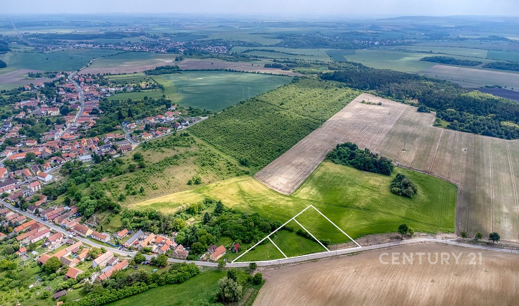 Prodej stavebního pozemku 1 305 m², Chrást – náhled fotky 13