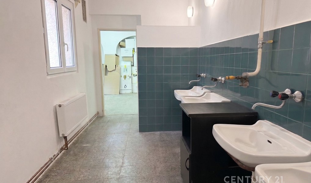 Pronájem komerčního objektu (jiného typu) 428 m², Kladno – náhled fotky 9