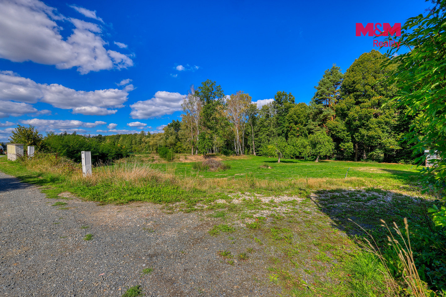 Prodej stavebního pozemku 940 m² – fotografie 2