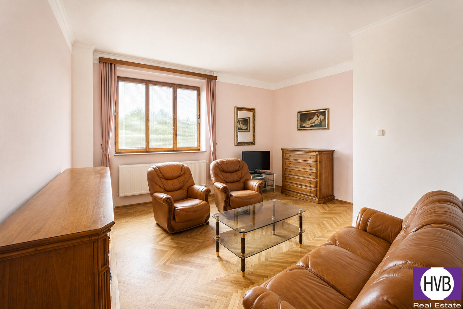 Prodej domu 206 m² s pozemkem 585 m² – fotografie 4