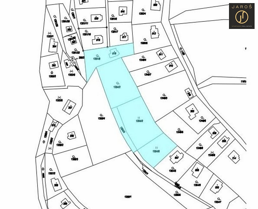 Prodej stavebního pozemku 3 055 m² – fotografie 3