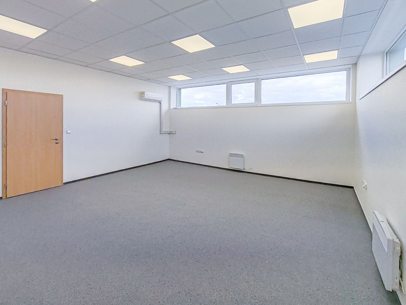 Pronájem kanceláře 394 m² – fotografie 4