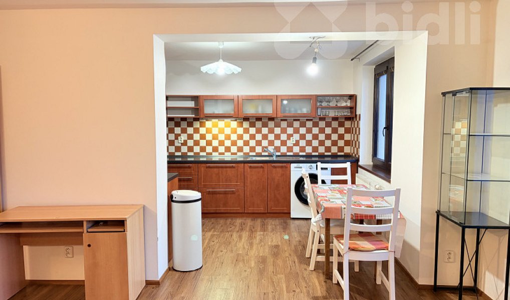 Pronájem bytu 4+1 100 m², Černošice – náhled fotky 4