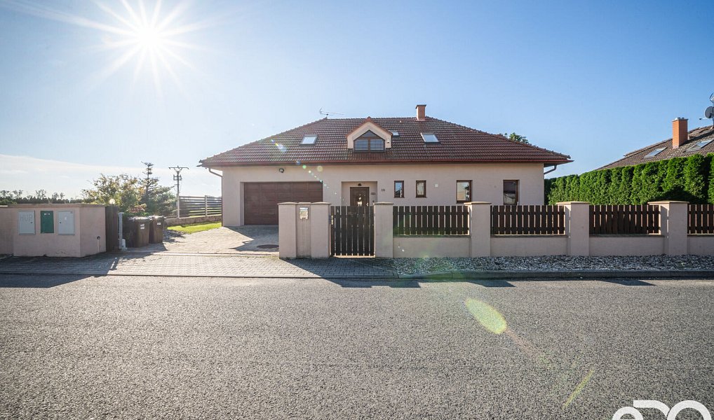 Prodej domu 340 m² s pozemkem 970 m², Kosořice – náhled fotky 39