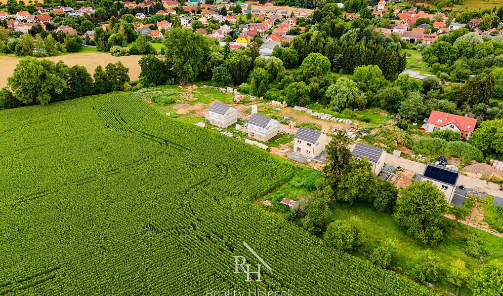 Prodej stavebního pozemku 6 413 m², Klučov – náhled fotky 12