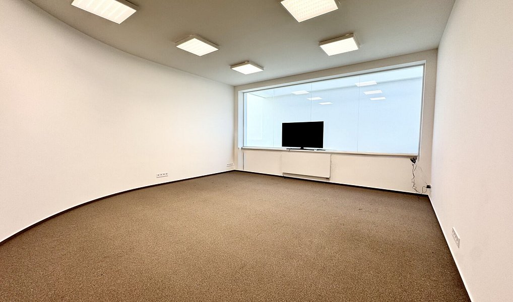 Pronájem kanceláře 34 m², Vyškov – náhled fotky 3
