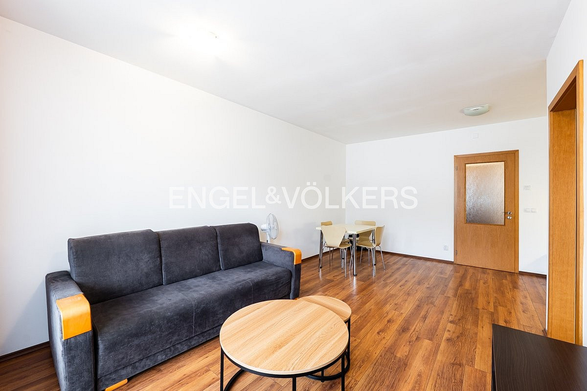 Pronájem bytu 2+kk 51 m² – fotografie 5