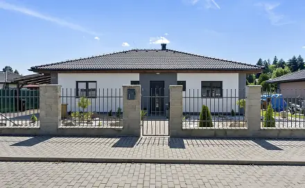 Prodej domu 107 m² s pozemkem 901 m², K Památníku, Mukařov - Žernovka, okres Praha-východ