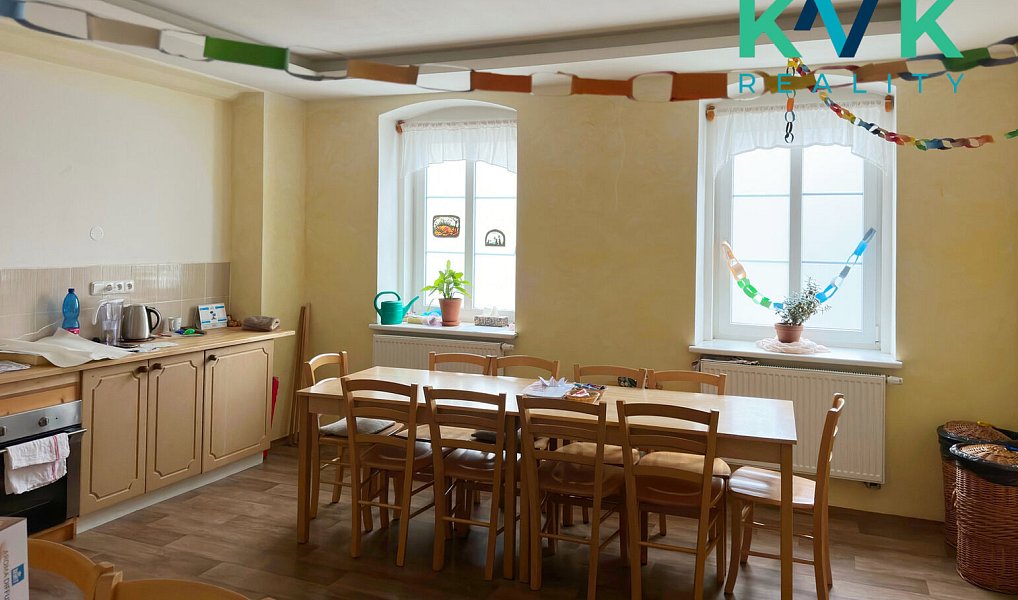 Prodej nájemního domu, činžáku 1 127 m², Karlovy Vary – náhled fotky 8