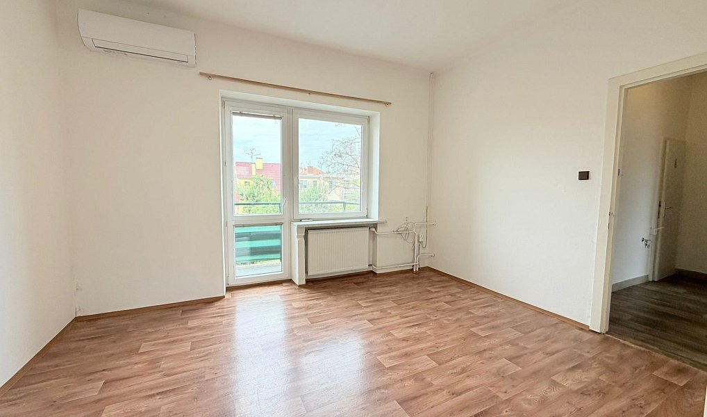 Pronájem bytu 3+kk 60 m², Hodonín – náhled fotky 6