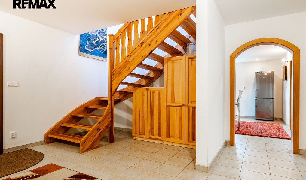 Prodej domu 220 m² s pozemkem 2 087 m², Hvozdec – náhled fotky 21