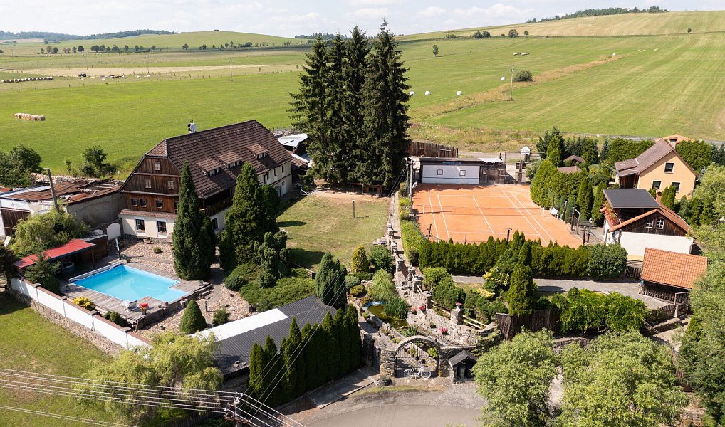 Prodej domu 478 m² s pozemkem 4 241 m², Verneřice – náhled fotky 56