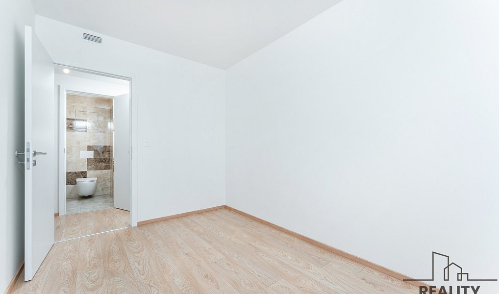 Prodej bytu 4+kk 85 m², Praha – náhled fotky 19