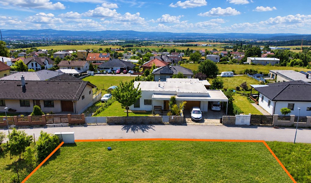 Prodej stavebního pozemku 818 m², Adamov – náhled fotky 5