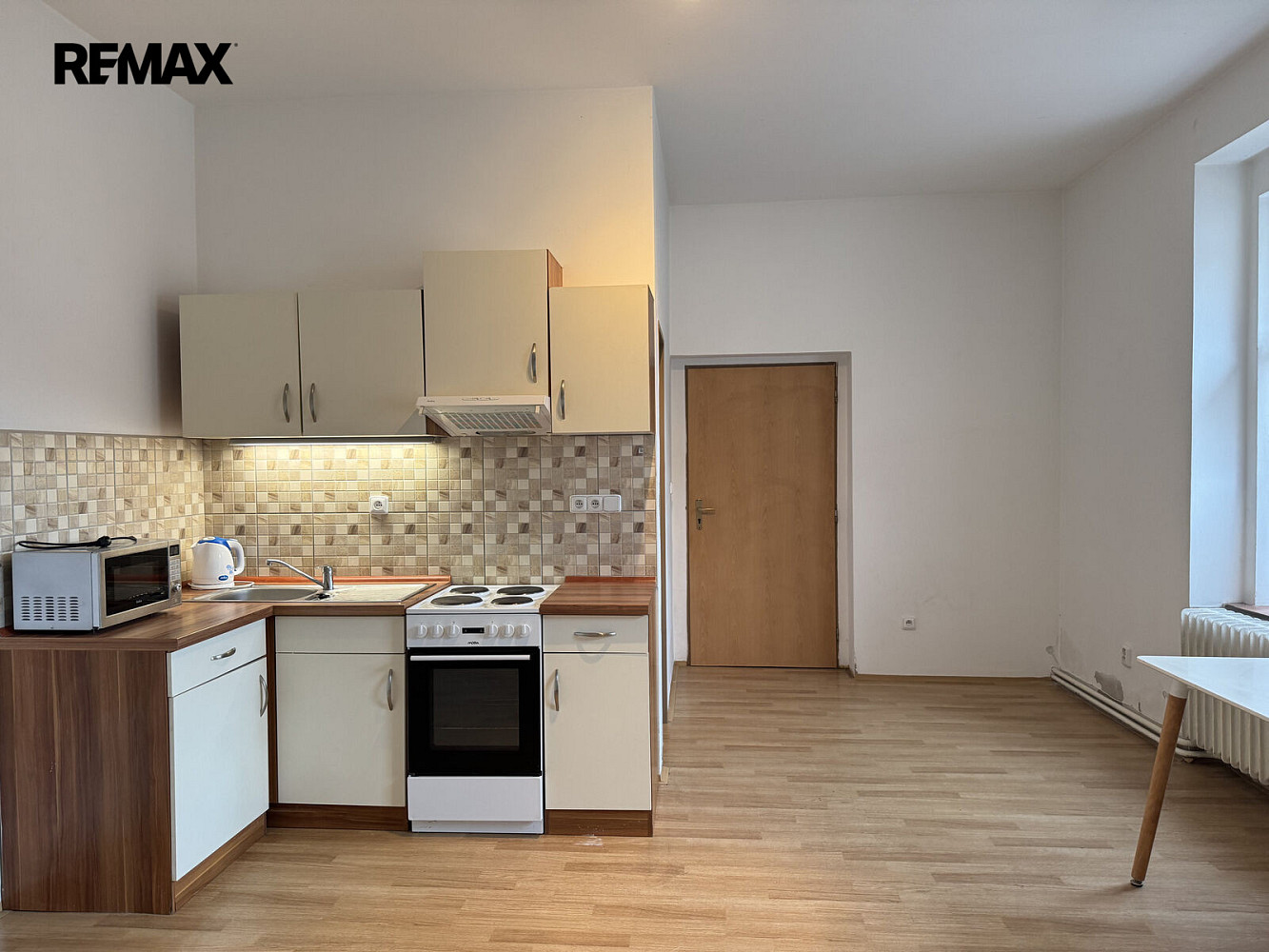 Pronájem bytu 1+kk 25 m² – fotografie 2