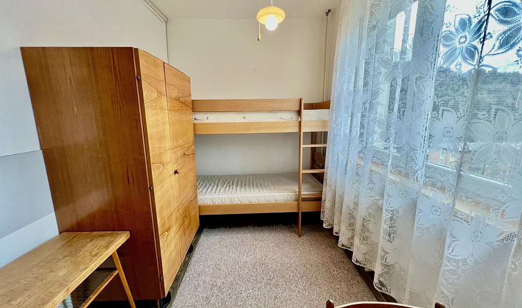 Pronájem bytu 4+1 63 m², Vsetín – náhled fotky 3