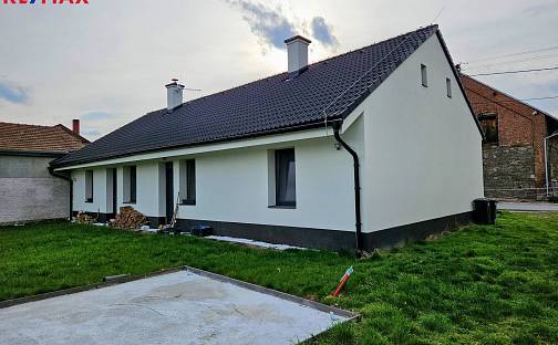 Prodej domu 113 m² s pozemkem 1 056 m², Hrobice, okres Pardubice