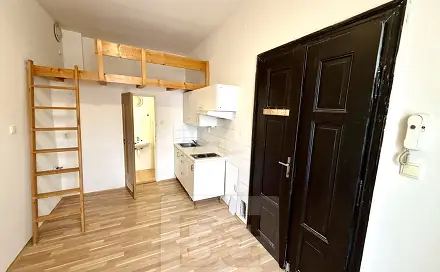 Prodej bytu atypického 14 m², Krátká, Štětí, okres Litoměřice