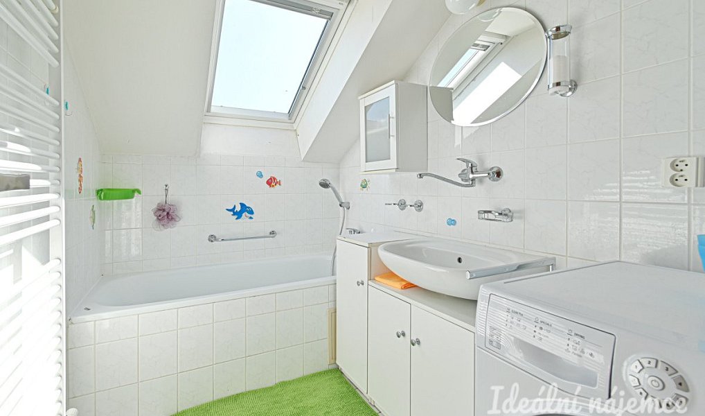 Pronájem bytu 3+1 67 m², Újezd u Brna – náhled fotky 16
