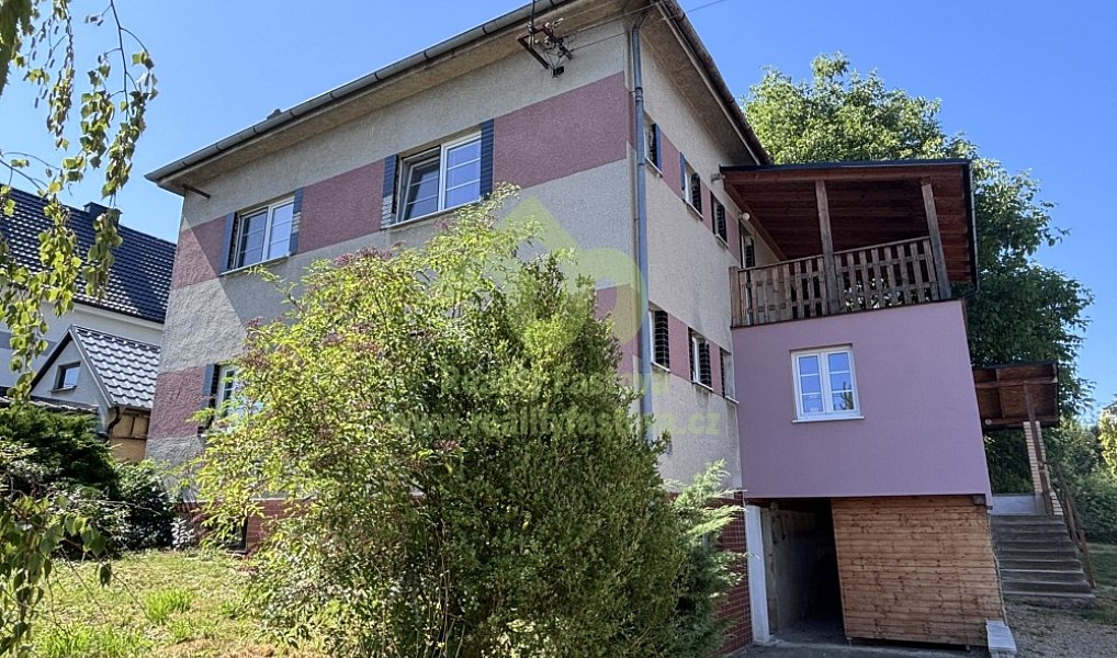 Prodej domu 228 m² s pozemkem 1 076 m², Rokycany – náhled fotky 8