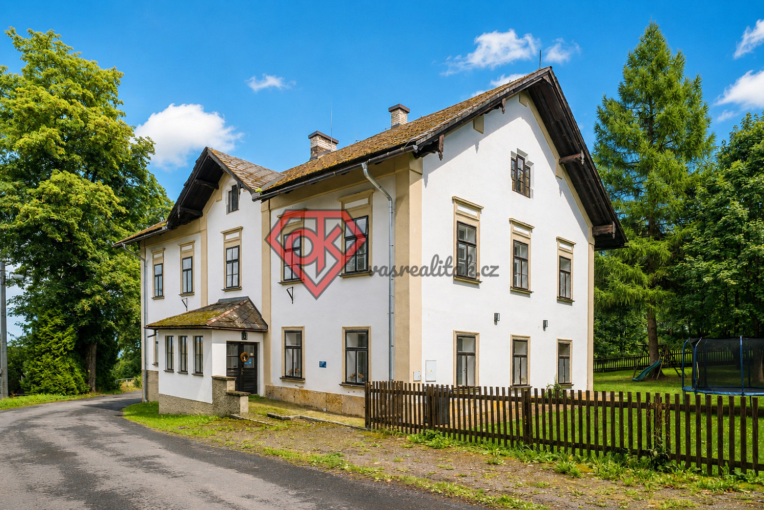 Prodej ubytovacího objektu 448 m²