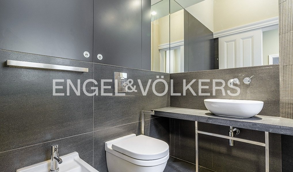 Pronájem bytu 6+kk 285 m², Praha – náhled fotky 18
