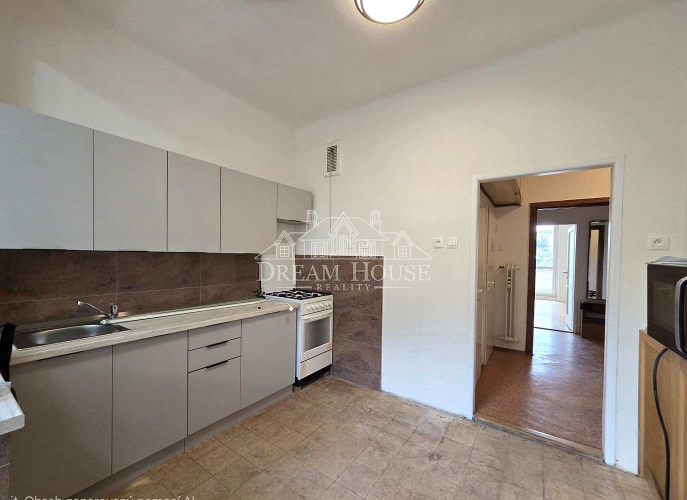 Pronájem bytu 2+1 75 m² – fotografie 2