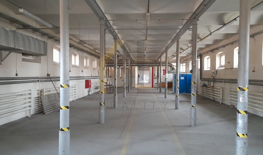 Pronájem skladovacích prostor 400 m², Hodonín – náhled fotky 2