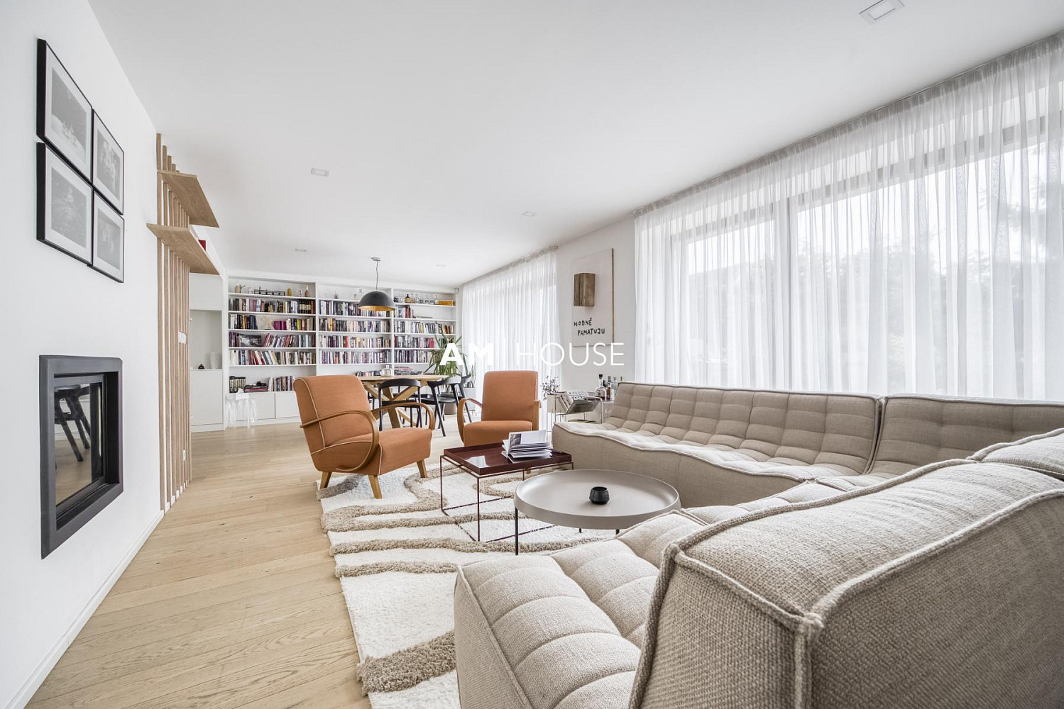 Pronájem domu 220 m² s pozemkem 270 m²