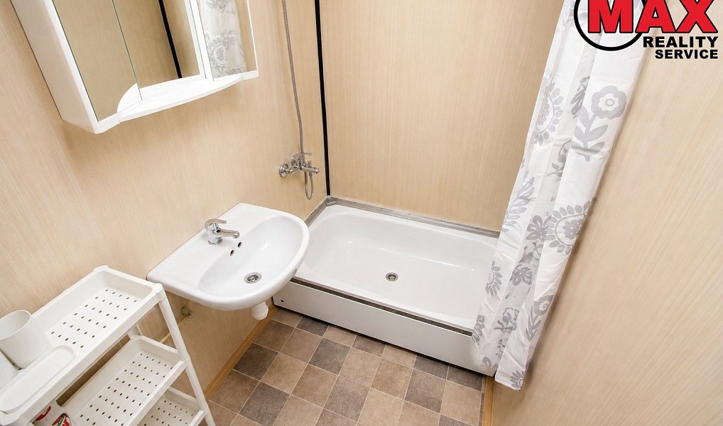 Pronájem bytu 1+kk 29 m², Praha – náhled fotky 4