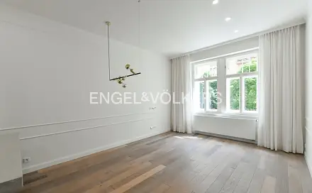 Pronájem bytu 3+kk 92 m², náměstí Jiřího z Poděbrad, Praha 3 - Vinohrady