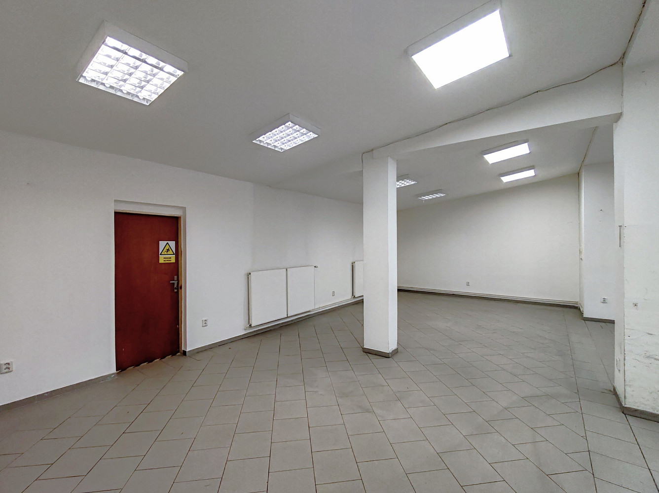 Pronájem obchodních prostor 215 m² — photo 4
