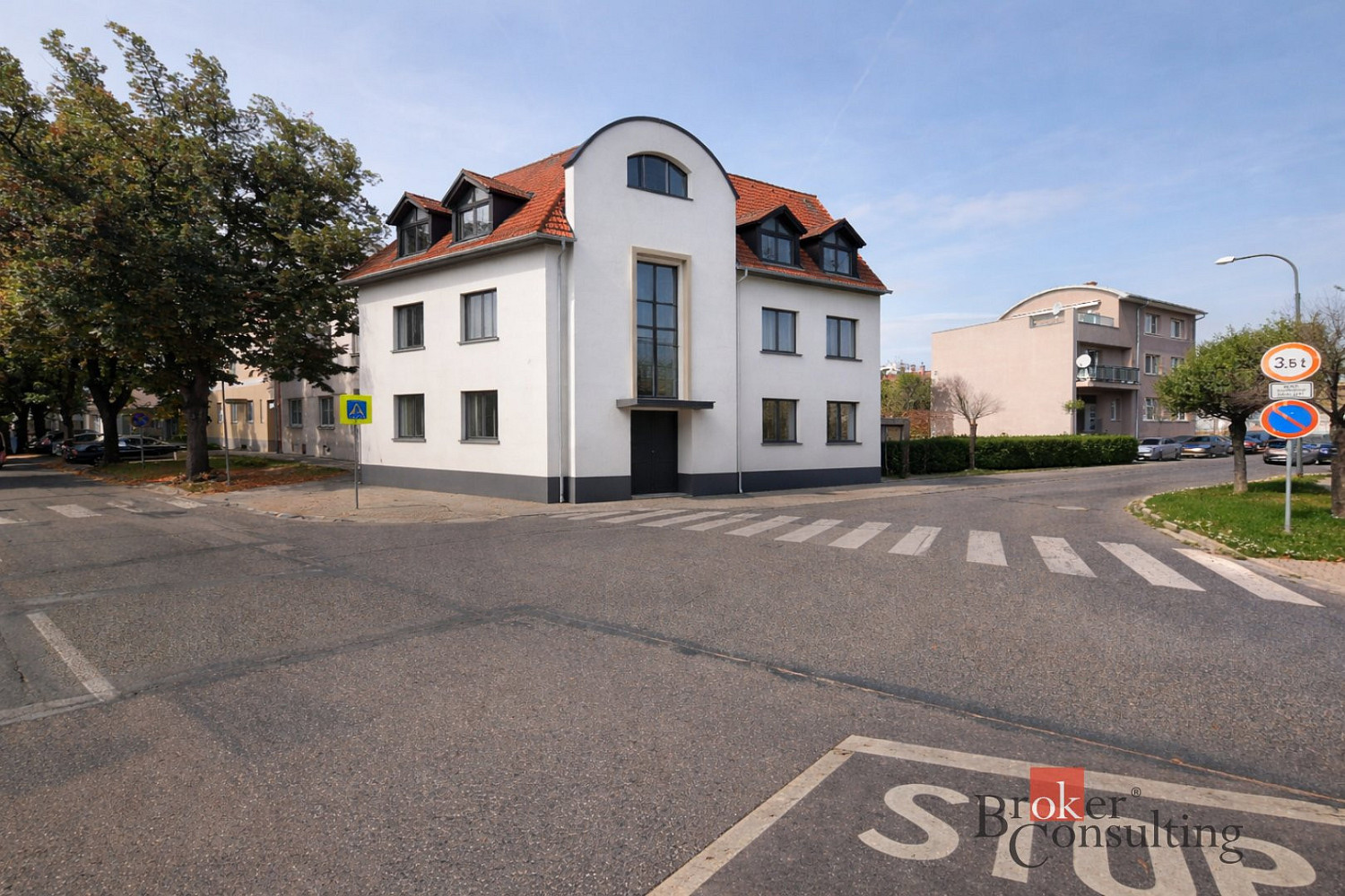 Prodej komerčního objektu (jiného typu) 786 m²