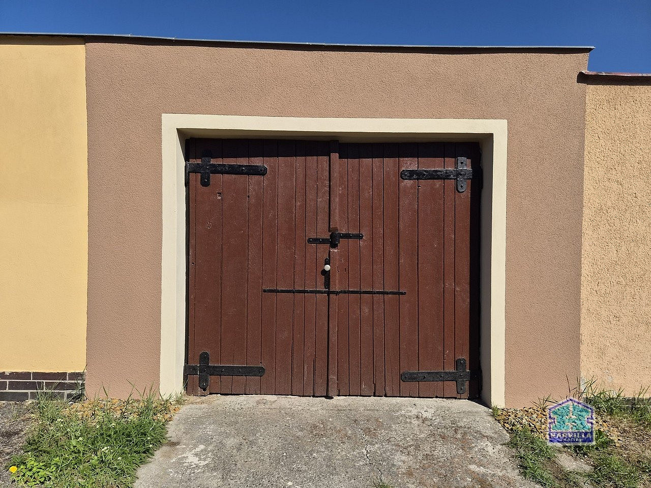 Řadová garáž stříbro, dukelská ulice — photo 2