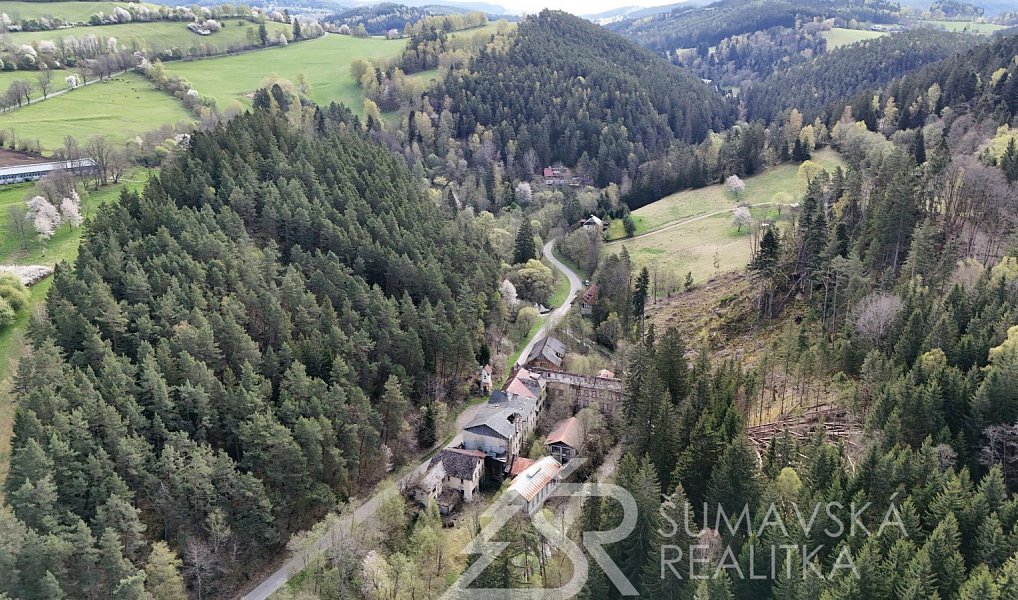 Prodej komerčního objektu (jiného typu) 10 000 m², Rejštejn – náhled fotky 2