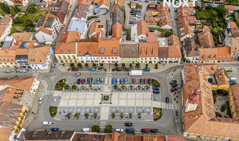 Prodej domu 265 m² s pozemkem 213 m², Kaplice – náhled fotky 36