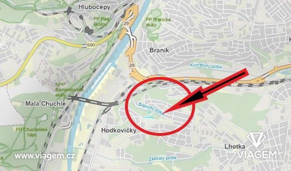 Prodej zahrady 1 061 m², Praha – náhled fotky 2