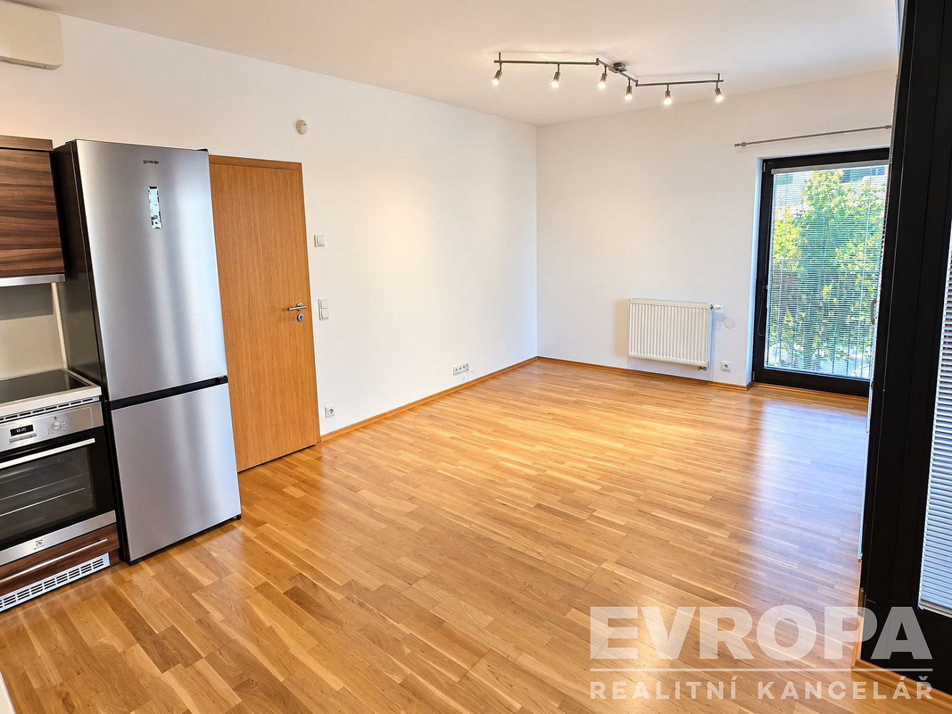 Pronájem bytu 3+kk 80 m² – fotografie 3