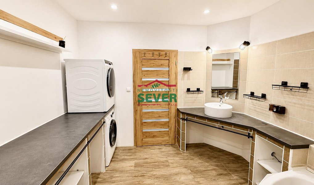 Prodej domu 220 m² s pozemkem 1 576 m², Louny – náhled fotky 7