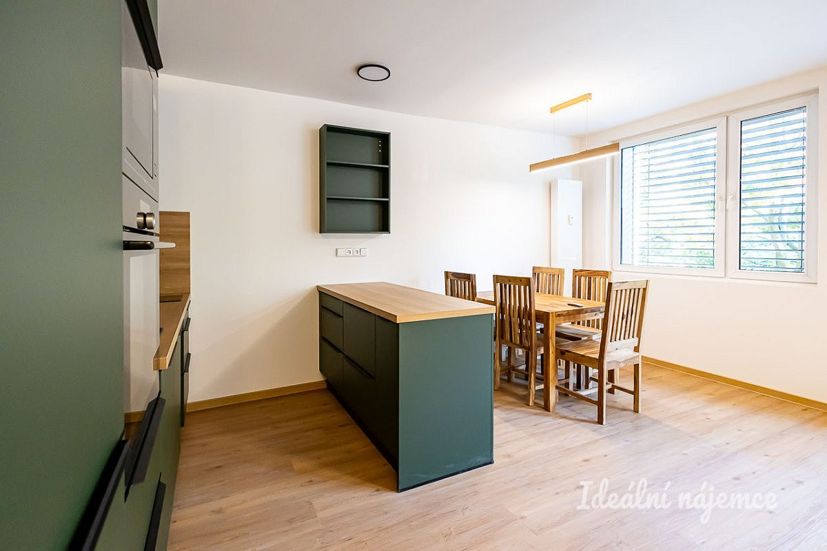 Pronájem bytu 3+kk 69 m² – fotografie 3