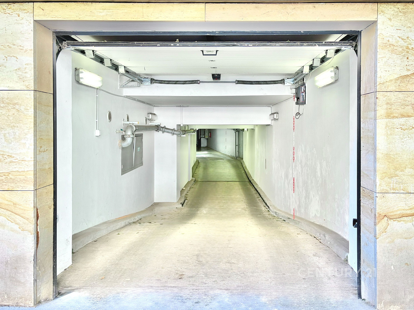Pronájem garážového stání Praha 3, Vinohrady, ulice Slezská – fotografie 4