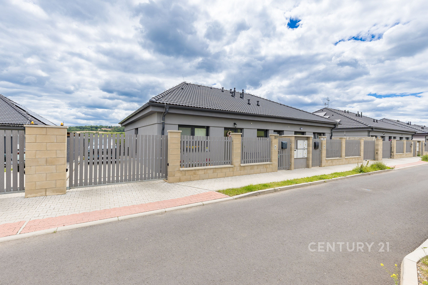 Prodej domu 82 m² s pozemkem 557 m² – fotografie 2