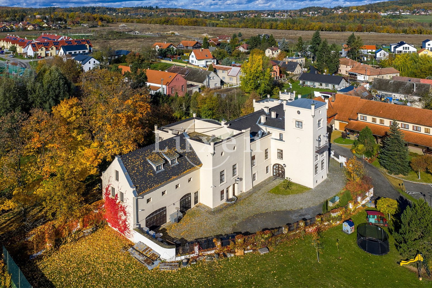 Prodej ubytovacího objektu 1 585 m²
