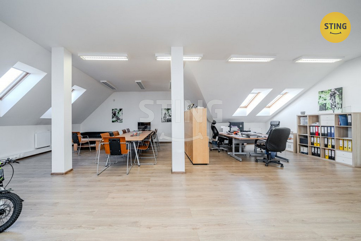 Prodej výrobních prostor 2 880 m² – fotografie 2