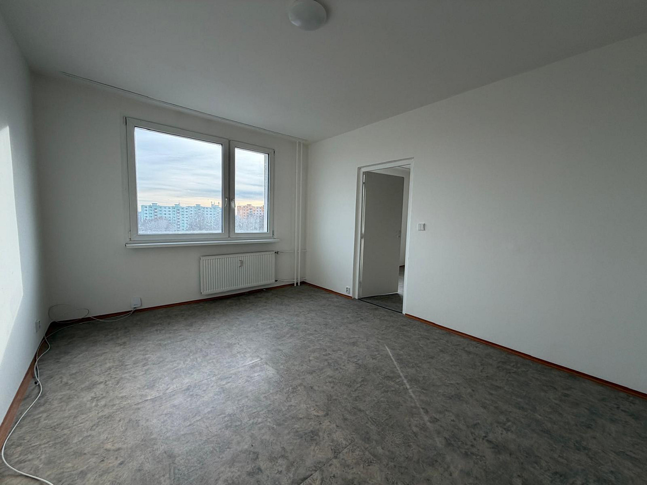 Pronájem bytu 1+1 35 m² – fotografie 3