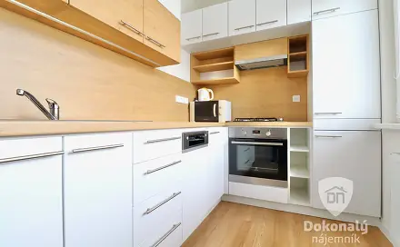 Pronájem bytu 2+1 55 m², Přistoupimská, Praha 10 - Malešice