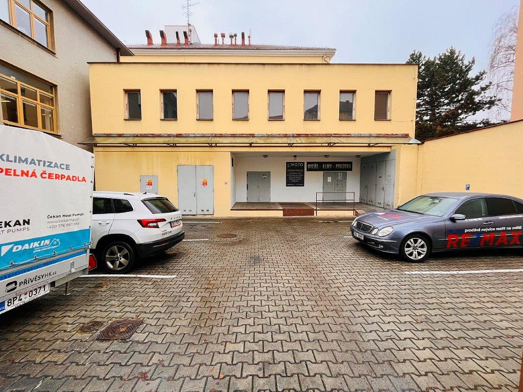 Pronájem kanceláře 25 m² – fotografie 4