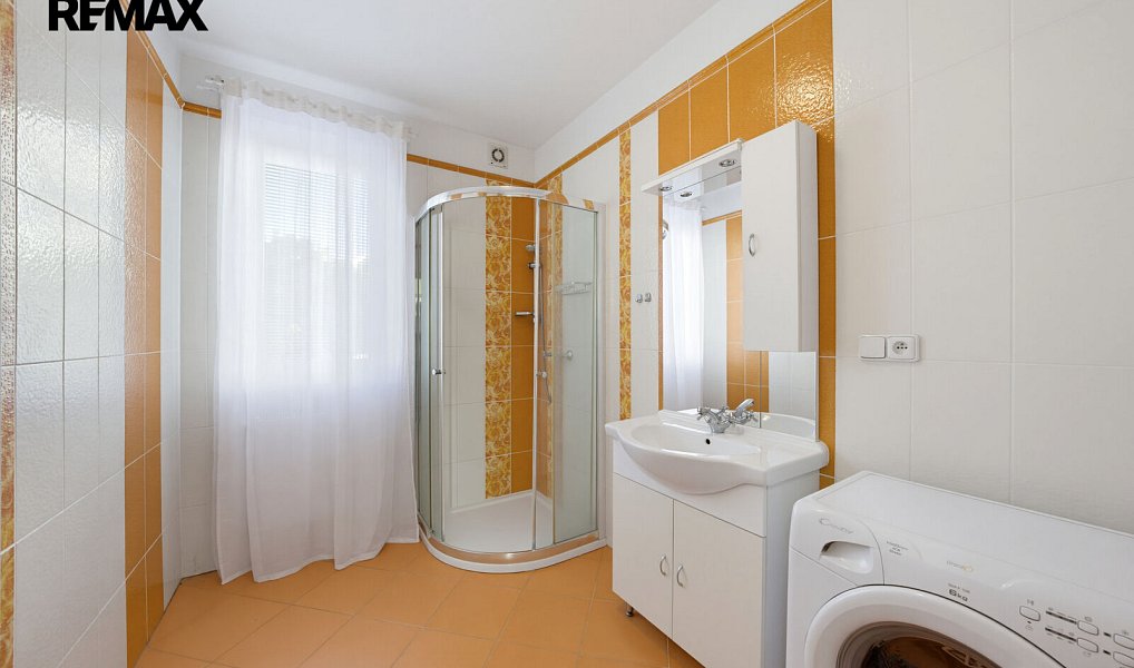 Prodej domu 174 m² s pozemkem 586 m², Malá Lhota – náhled fotky 23